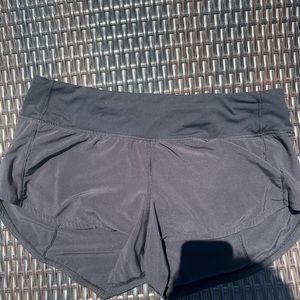 lulu lemon shorts good condition